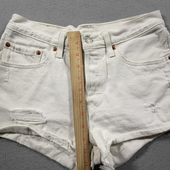 Levis 501 Cut-off‎ Shorts Womens 26 White High Rise Denim Button Fly Raw Hem - Picture 4 of 10